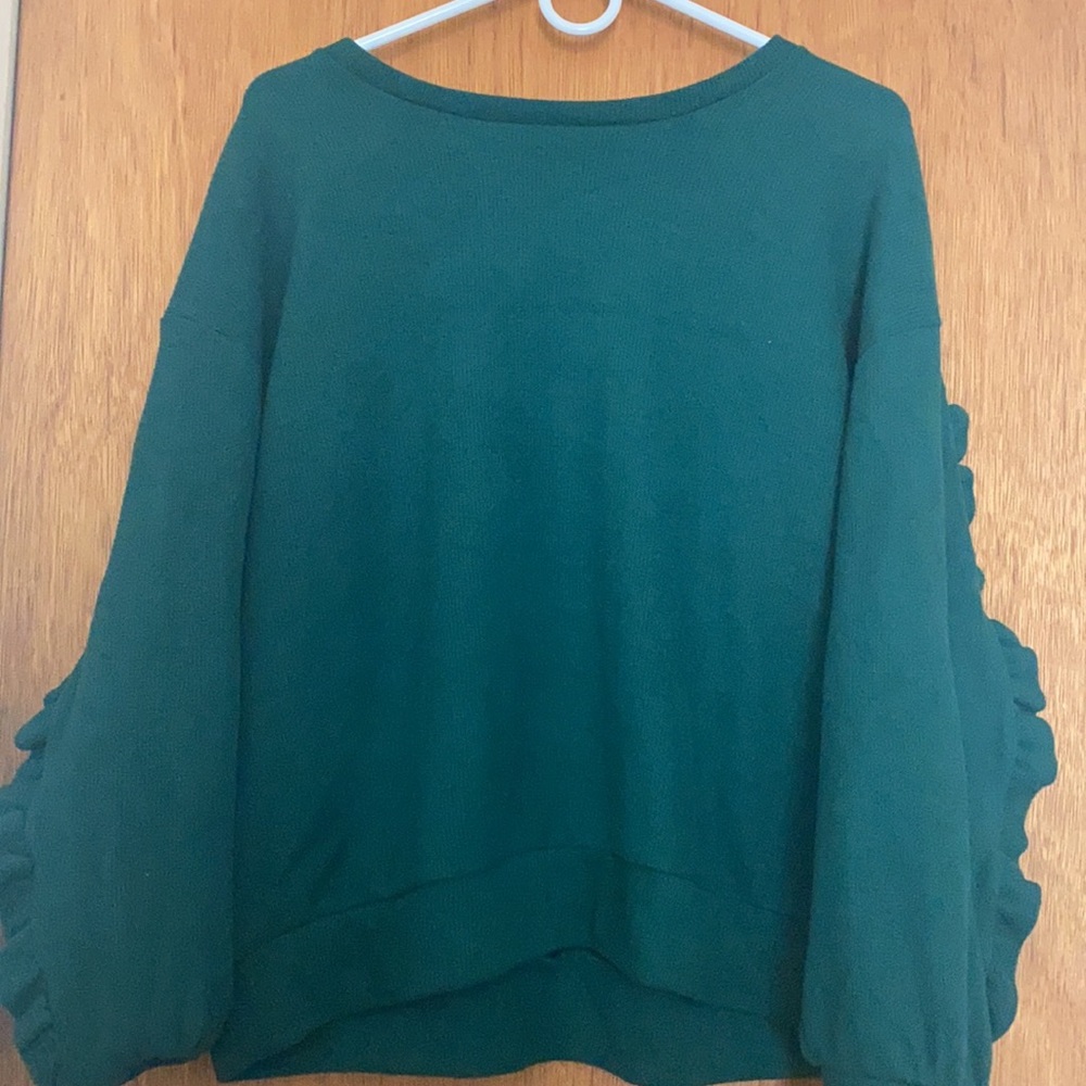 Women’s Green sweater